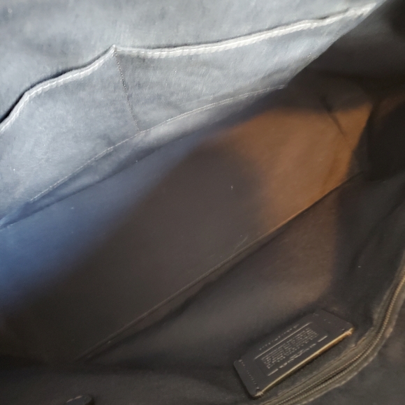 Coach Gallery Tote - Picture 4 of 10